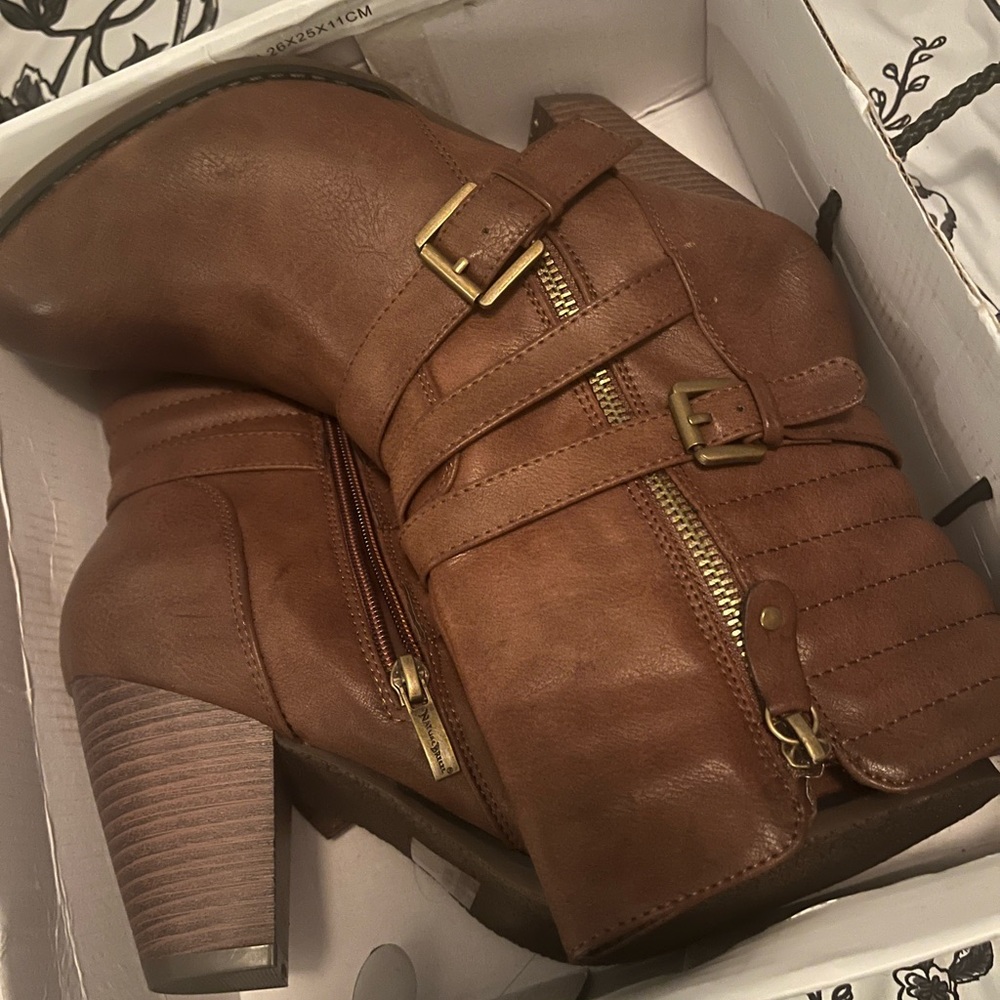 NWT brown booties